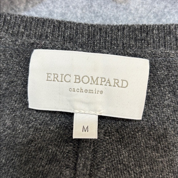 Eric Bompard Pure Cashmere Charcoal V-Neck long sleeve Sweater M - Picture 4 of 10